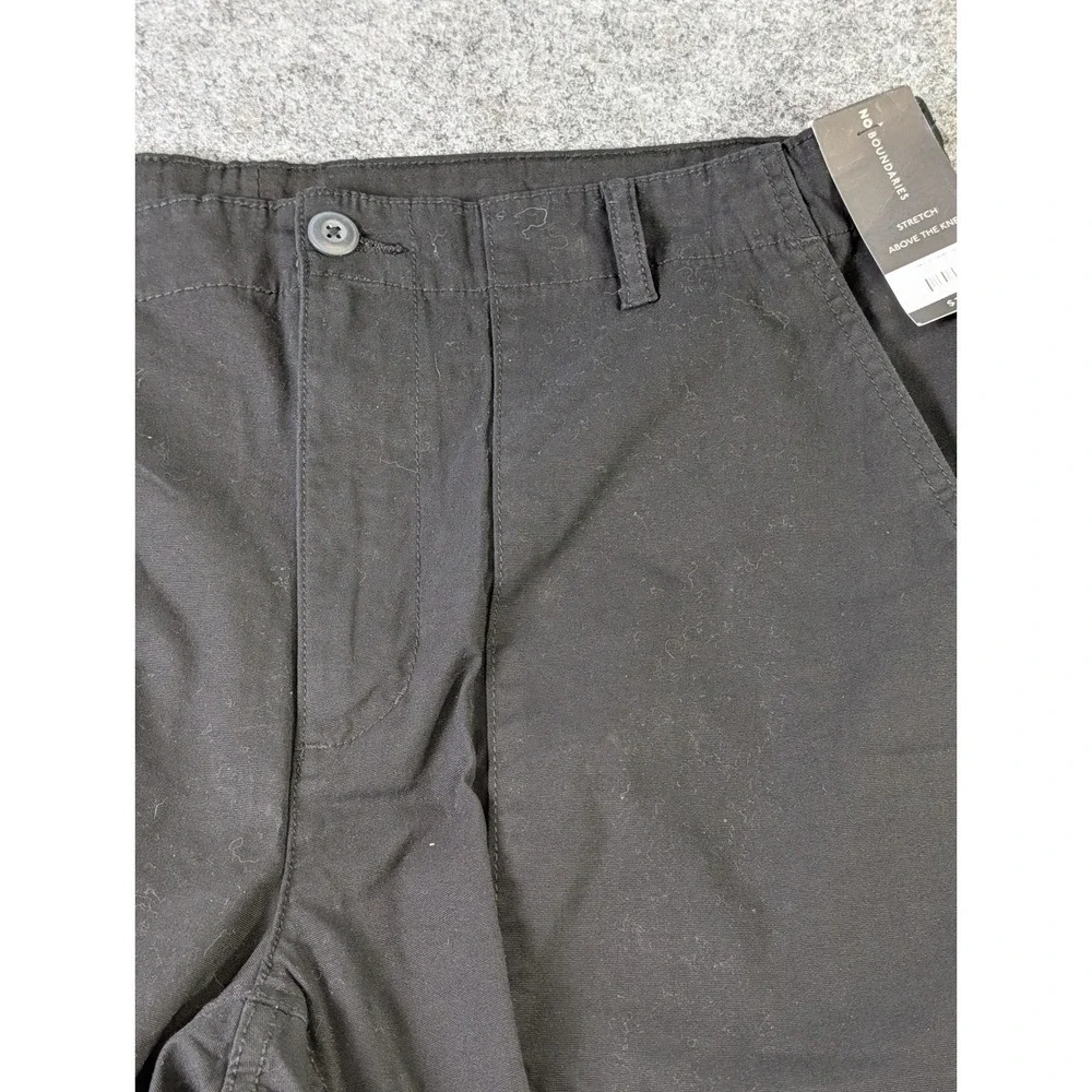 No Boundaries Mens Black Stretch Flat Front Shorts Raw Edge Size 40 NWT